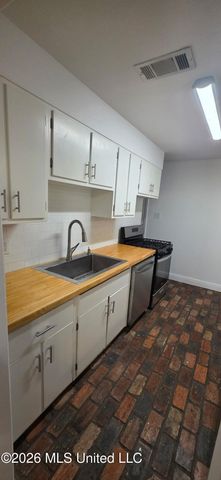 7120 Denver, Biloxi, MS 39532