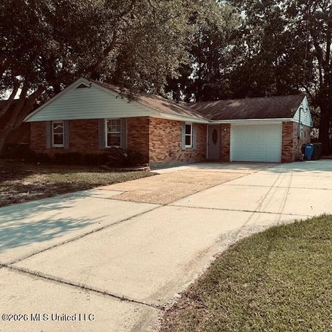 7120 Denver, Biloxi, MS 39532