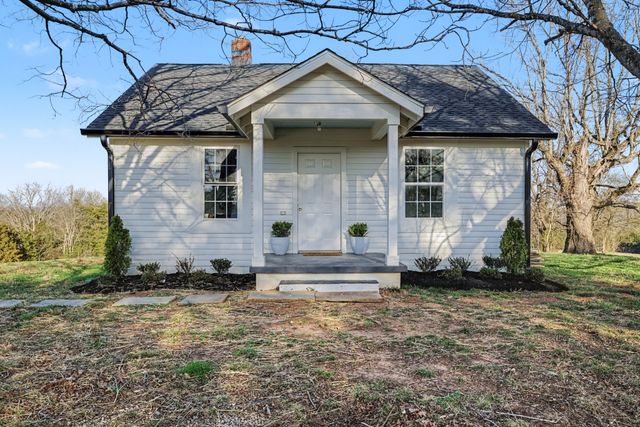 999 Old Lewisburg Hwy, Columbia, TN 38401