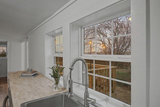 999 Old Lewisburg Hwy, Columbia, TN 38401