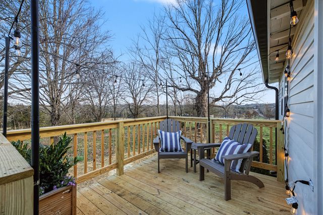 999 Old Lewisburg Hwy, Columbia, TN 38401