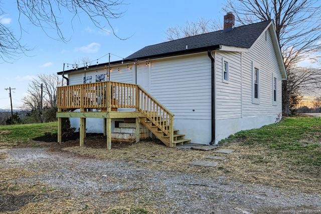 999 Old Lewisburg Hwy, Columbia, TN 38401