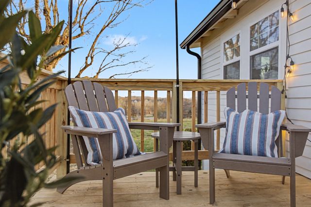 999 Old Lewisburg Hwy, Columbia, TN 38401