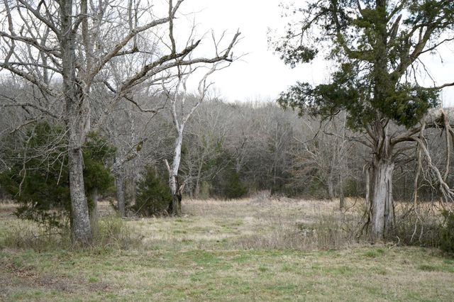 999 Old Lewisburg Hwy, Columbia, TN 38401