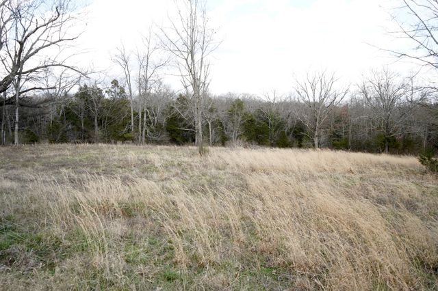 999 Old Lewisburg Hwy, Columbia, TN 38401