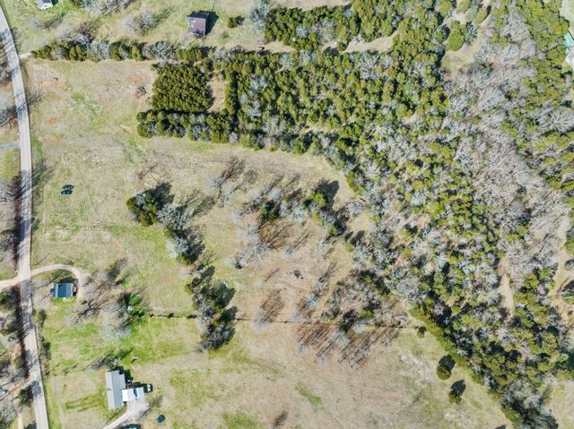 999 Old Lewisburg Hwy, Columbia, TN 38401