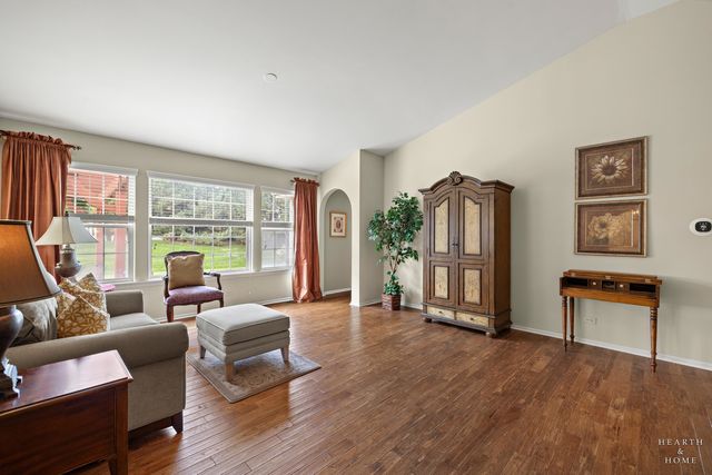 1352 Evergreen Lane, Pingree Grove, IL 60140