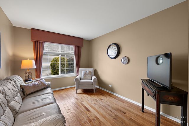 1352 Evergreen Lane, Pingree Grove, IL 60140