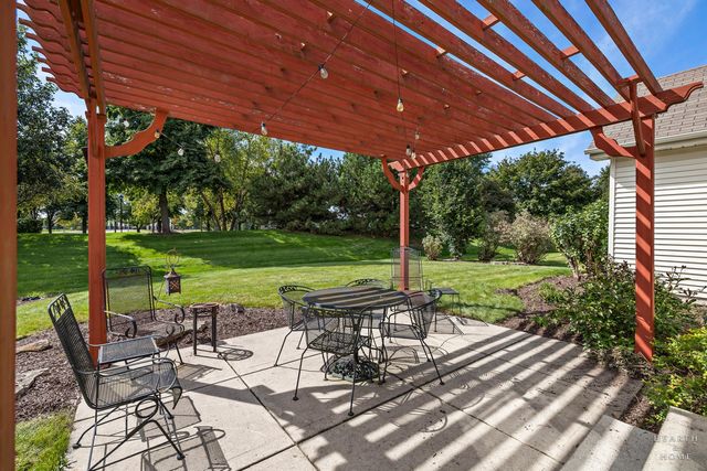 1352 Evergreen Lane, Pingree Grove, IL 60140