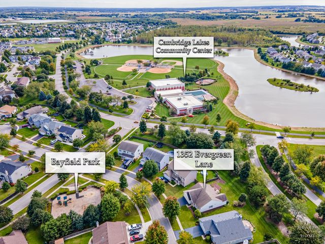 1352 Evergreen Lane, Pingree Grove, IL 60140