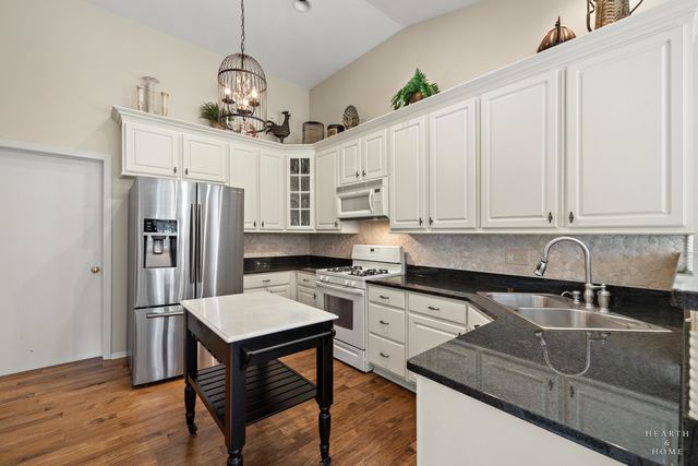 1352 Evergreen Lane, Pingree Grove, IL 60140