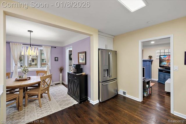 13365 Winchester Avenue, Huntington Woods, MI 48070