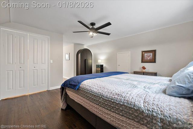 13365 Winchester Avenue, Huntington Woods, MI 48070