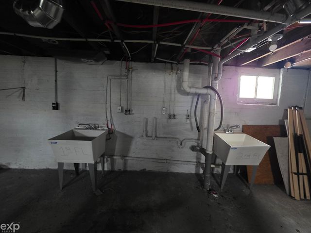 5217 Lakeview Street, Detroit, MI 48213