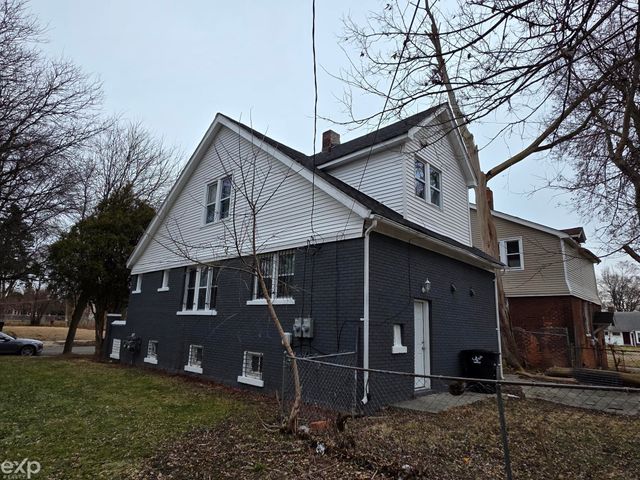 5217 Lakeview Street, Detroit, MI 48213