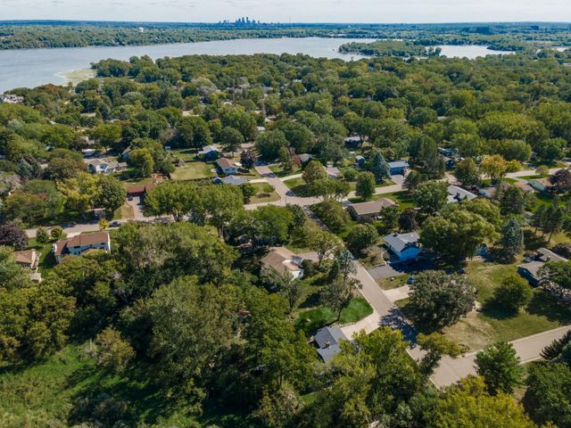 12630 28th Avenue N, Plymouth, MN 55441