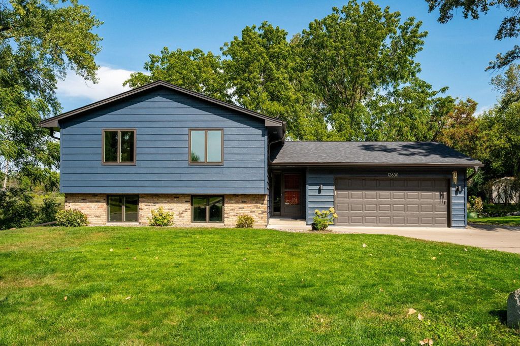 12630 28th Avenue N, Plymouth, MN 55441 — exterior
