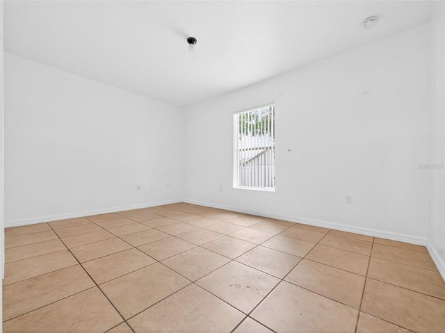 2589 HUNLEY LOOP, Kissimmee, FL 34743
