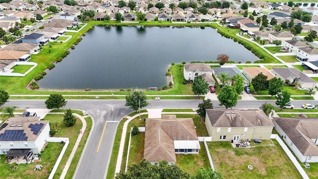 2589 HUNLEY LOOP, Kissimmee, FL 34743