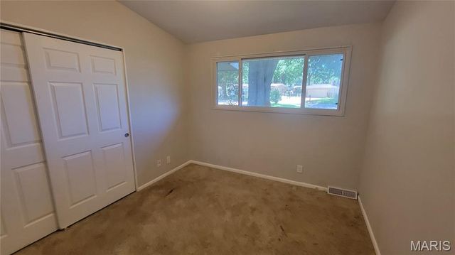 2214 Ibis Court, St Louis, MO 63136