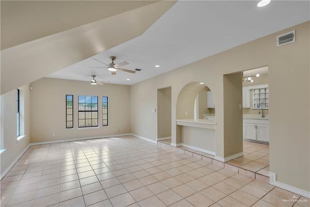 3209 Black Oak Lane, Mission, TX 78573