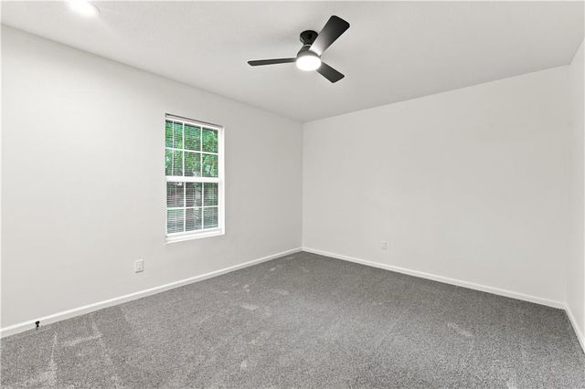 8143 NW Beaman Drive, Kansas City, MO 64151