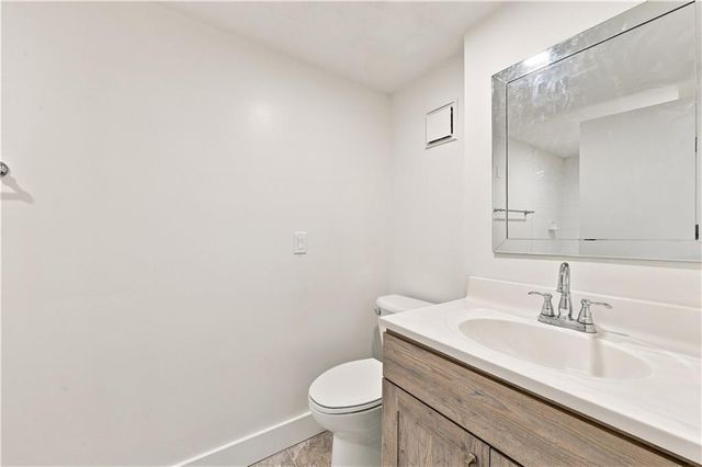 8143 NW Beaman Drive, Kansas City, MO 64151