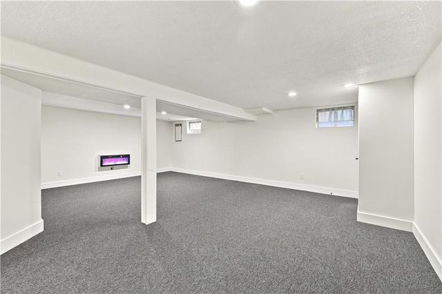 8143 NW Beaman Drive, Kansas City, MO 64151