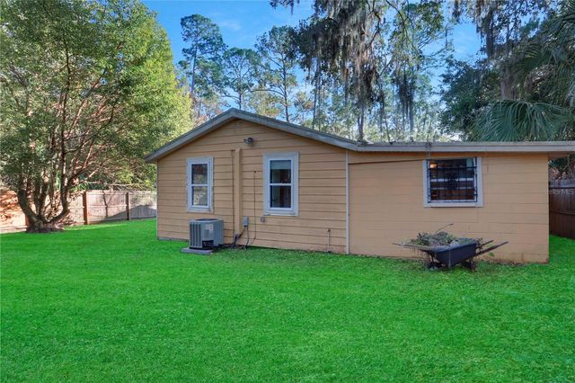 1540 SE 4TH AVENUE, Gainesville, FL 32641