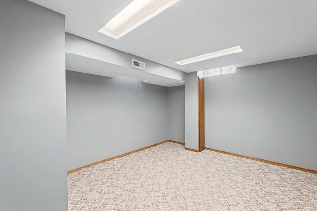 201 Miles Ave, Valley Center, KS 67147