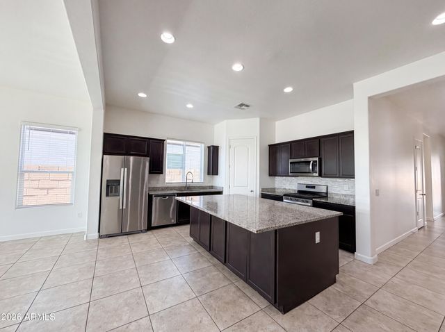 2528 N COMISKEY Drive, Florence, AZ 85132