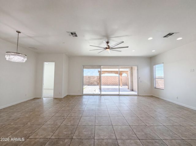 2528 N COMISKEY Drive, Florence, AZ 85132