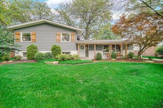 1218 Elliot Drive, Munster, IN 46321
