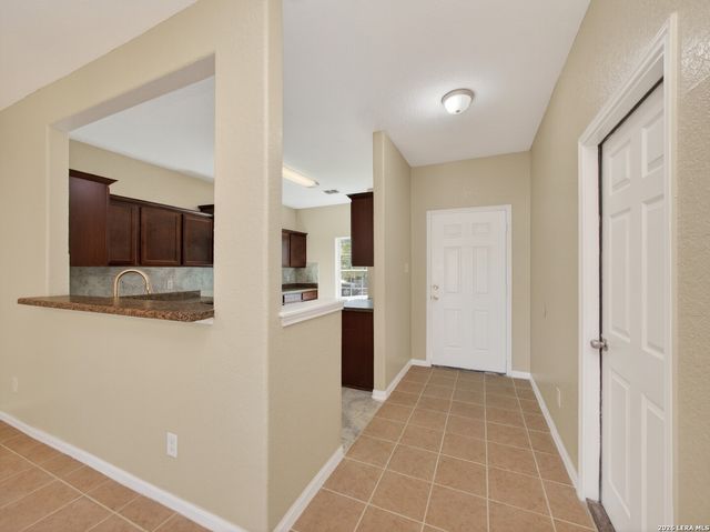 3727 Southern Grv, San Antonio, TX 78222