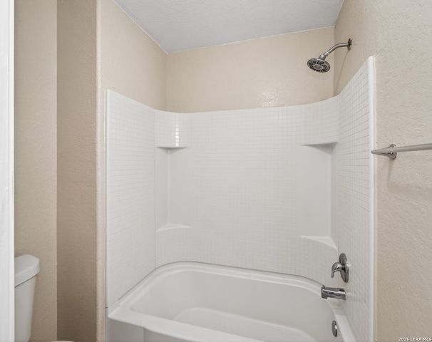 3727 Southern Grv, San Antonio, TX 78222