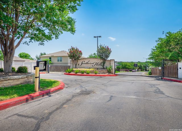 3727 Southern Grv, San Antonio, TX 78222