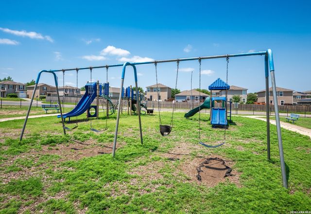 3727 Southern Grv, San Antonio, TX 78222