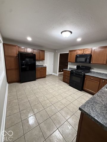 80 Bryant Court, Franklin, IN 46131