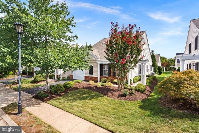 44444 OAKMONT MANOR SQ, Ashburn, VA 20147