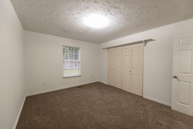 176 Williamsburg Lane, Georgetown, KY 40324