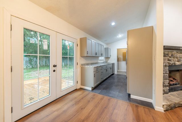 176 Williamsburg Lane, Georgetown, KY 40324