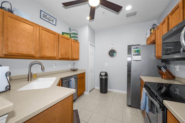 889 LANTERN WAY, Clearwater, FL 33765