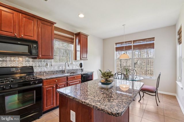 24 COMPASS CIR, Mount Laurel, NJ 08054