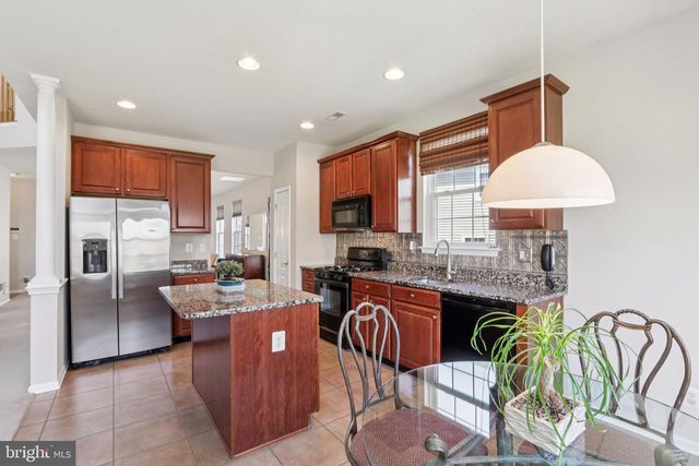 24 COMPASS CIR, Mount Laurel, NJ 08054