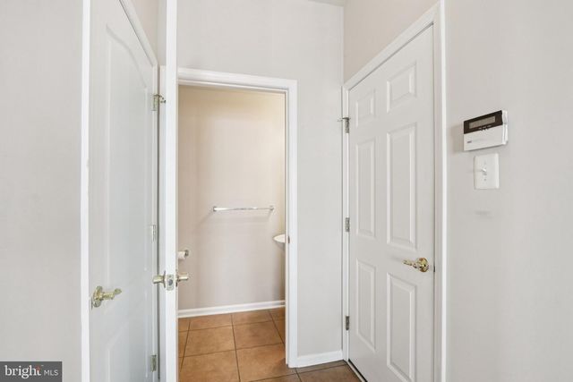 24 COMPASS CIR, Mount Laurel, NJ 08054