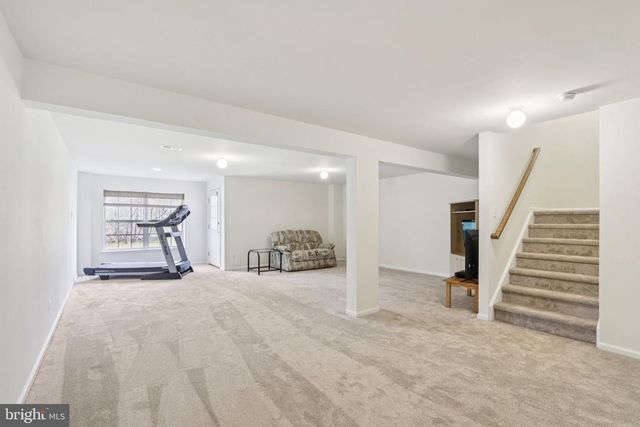 24 COMPASS CIR, Mount Laurel, NJ 08054