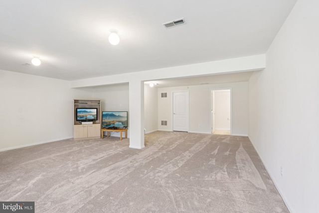 24 COMPASS CIR, Mount Laurel, NJ 08054