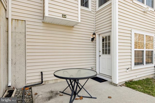 24 COMPASS CIR, Mount Laurel, NJ 08054