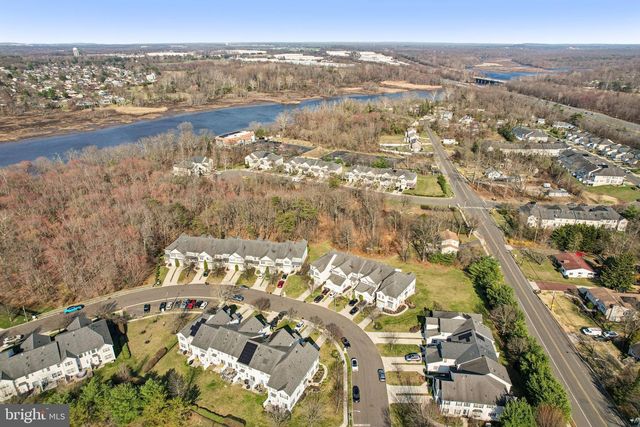 24 COMPASS CIR, Mount Laurel, NJ 08054