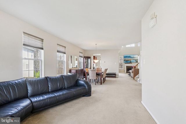 24 COMPASS CIR, Mount Laurel, NJ 08054